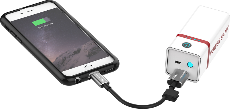 Illustration for article titled This Tiny iPhone Charger Has 128GB of Extra Storage Built Right In